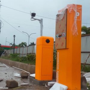 Parking system/Barier gate 1 in and 1 out